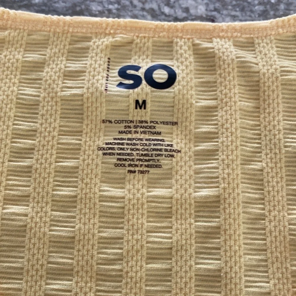 FREE with bundles of 2or more Yellow Lace-Up Ribbed Top M NWT